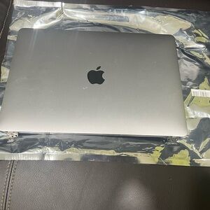 MacBook Pro 13” 2018 Screen Replacement A1989 Silver  Untested Read